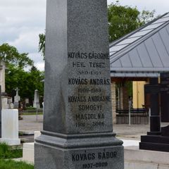 Kovács Ferenc családi sírboltja | Kovács Ferenc családi sírboltja