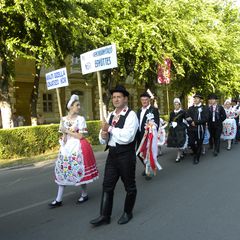 Kalocsai Hagyomanyorzo Nepmuveszeti egyesulet | Kalocsai Hagyományőrző Népművészeti Egyesület